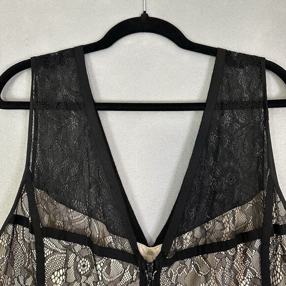 Torrid Dress Women Plus Sz 26 Lace V-Neck Fit & Flare Romantic Night Out Holiday - Picture 8 of 16